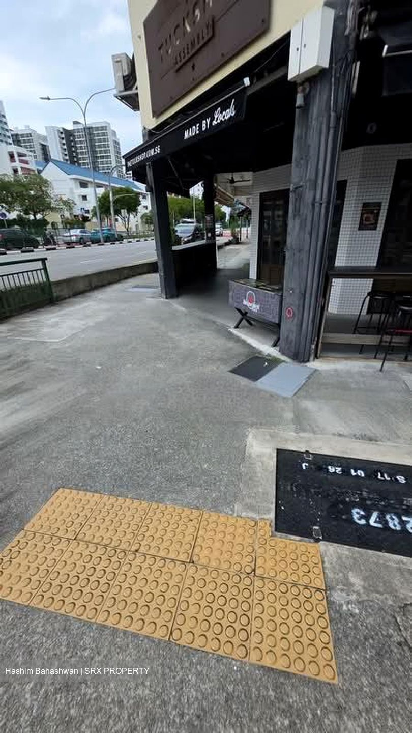 Guillemard Road (D14), Retail #576253801